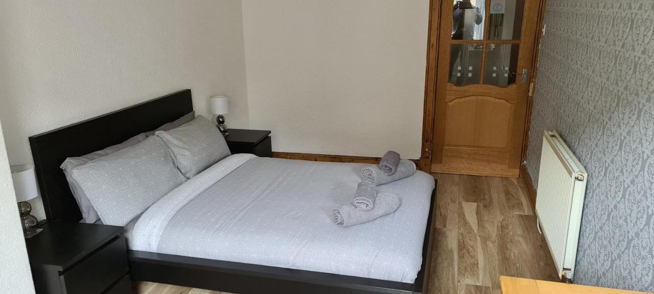 Rozina Apartment Paisley Eksteriør bilde